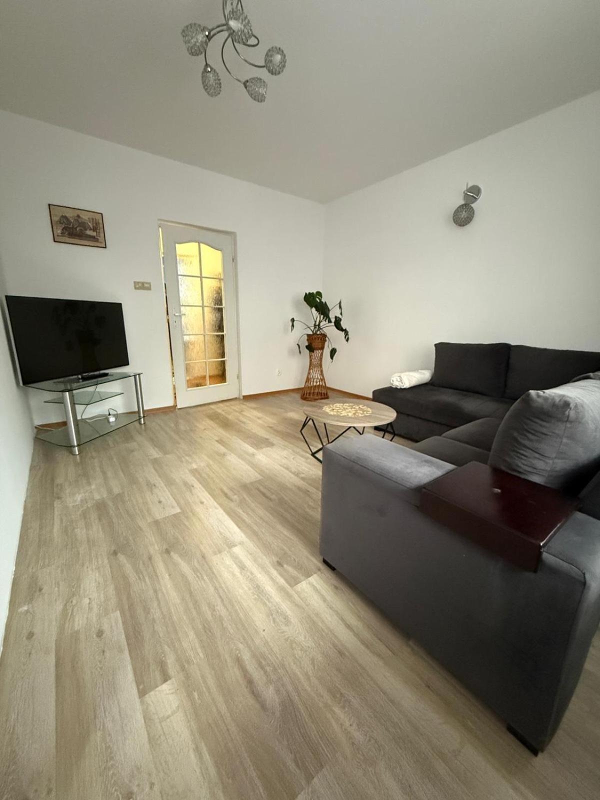 Family Apartment Przemyśl Buitenkant foto